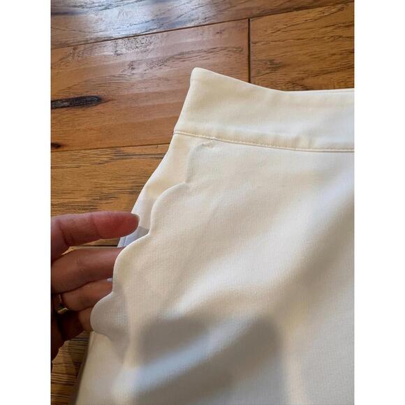 Vineyard Vines Performance Scallop Skort Sz 0 Athletic Skirt White Golf Tennis - Picture 2 of 9